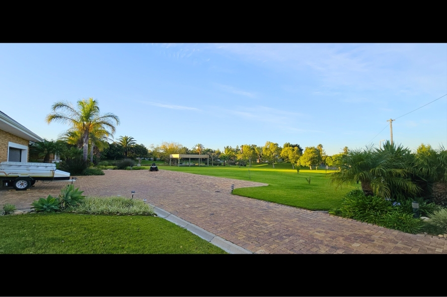3 Bedroom Property for Sale in Vierlanden Western Cape